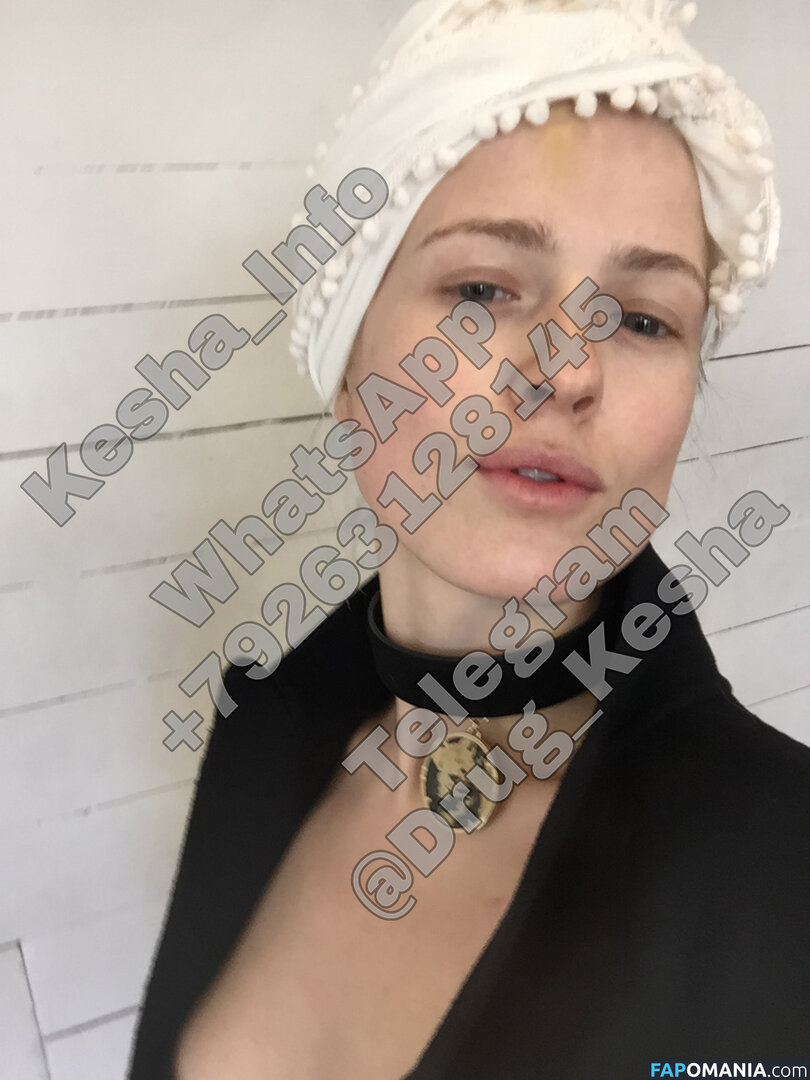 Sofya Ernst Aka Sonya Zaika Nud Fotografie scursă #83