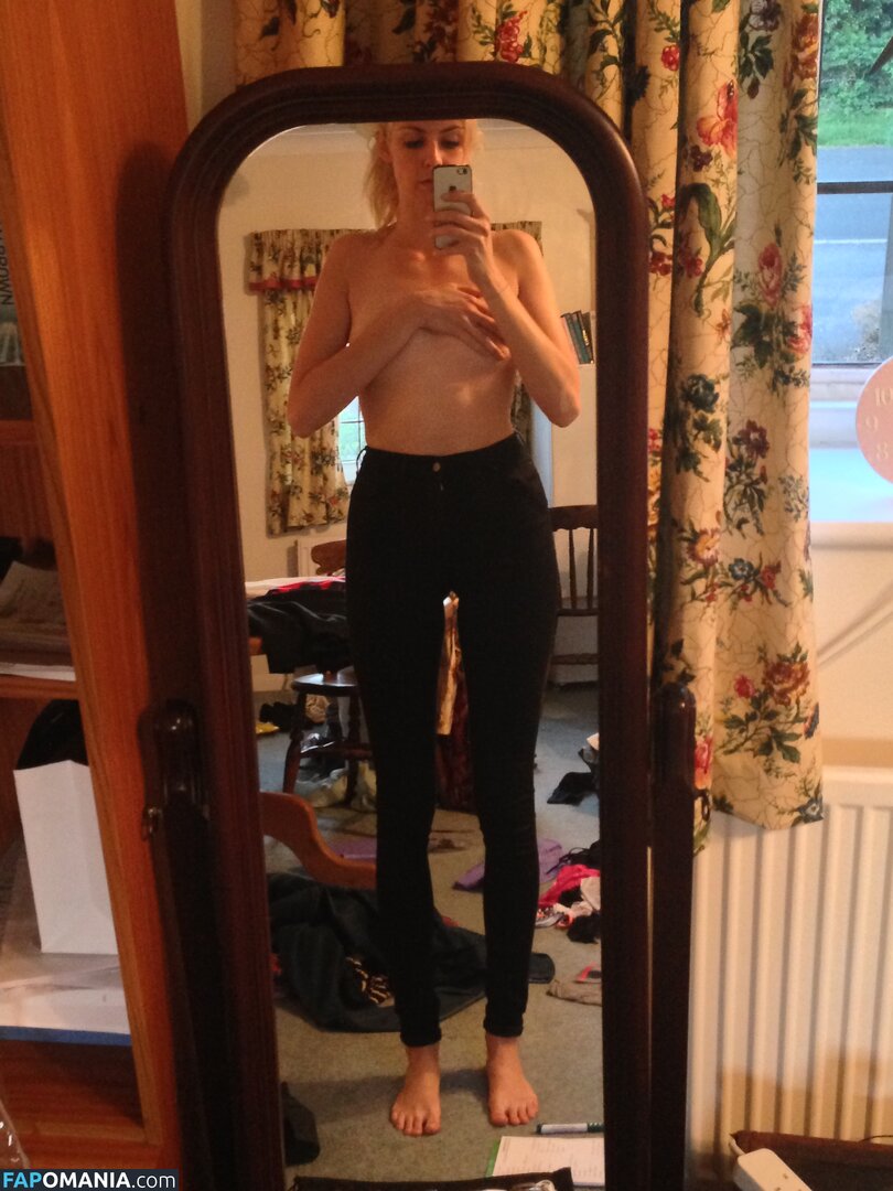 Tamsin Egerton Nud Fotografie scursă #1