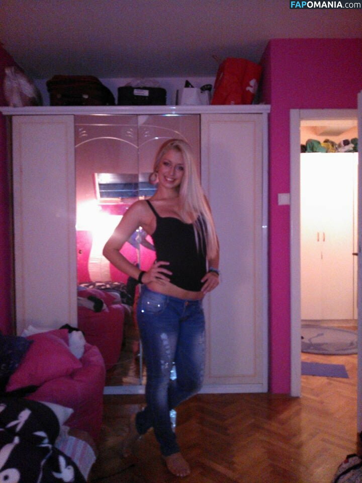 Tea Tairovic Nud Fotografie scursă #1