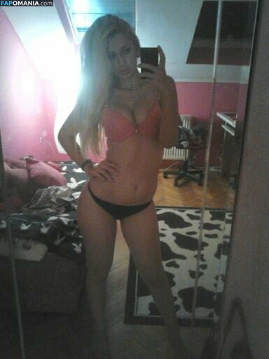 Tea Tairovic Nud Fotografie scursă #12