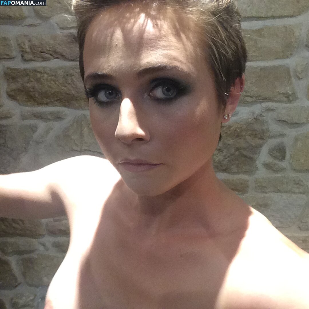 Tessa James Nud Fotografie scursă #3
