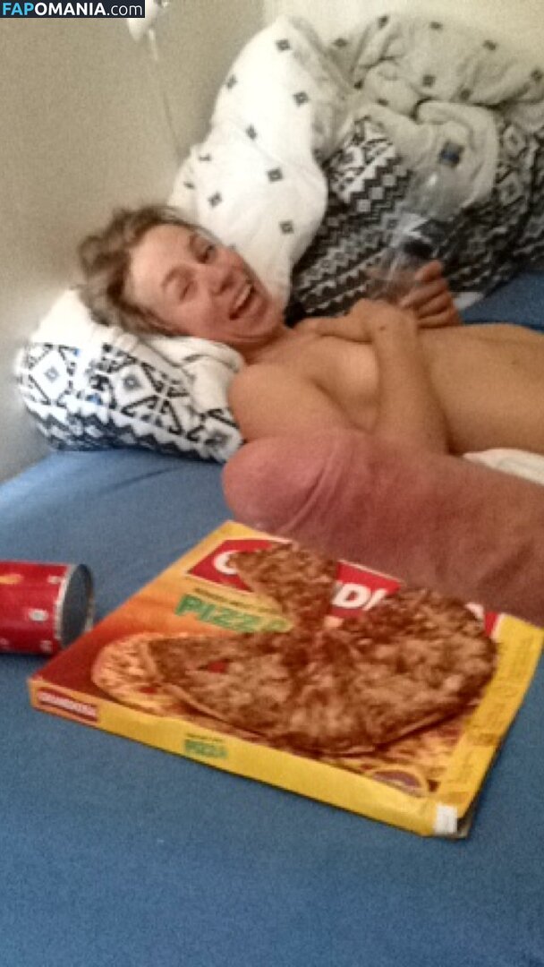 Tiril Eckhoff Nud Fotografie scursă #1