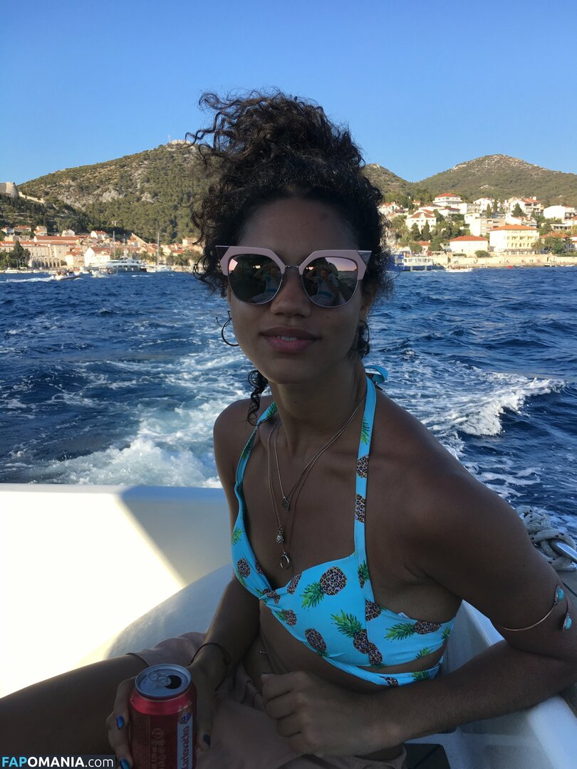 Vick Hope Nud Fotografie scursă #195
