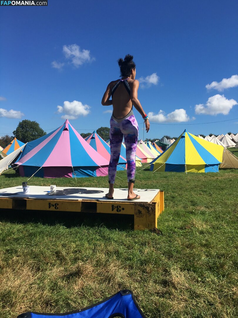 Vick Hope Nud Fotografie scursă #321