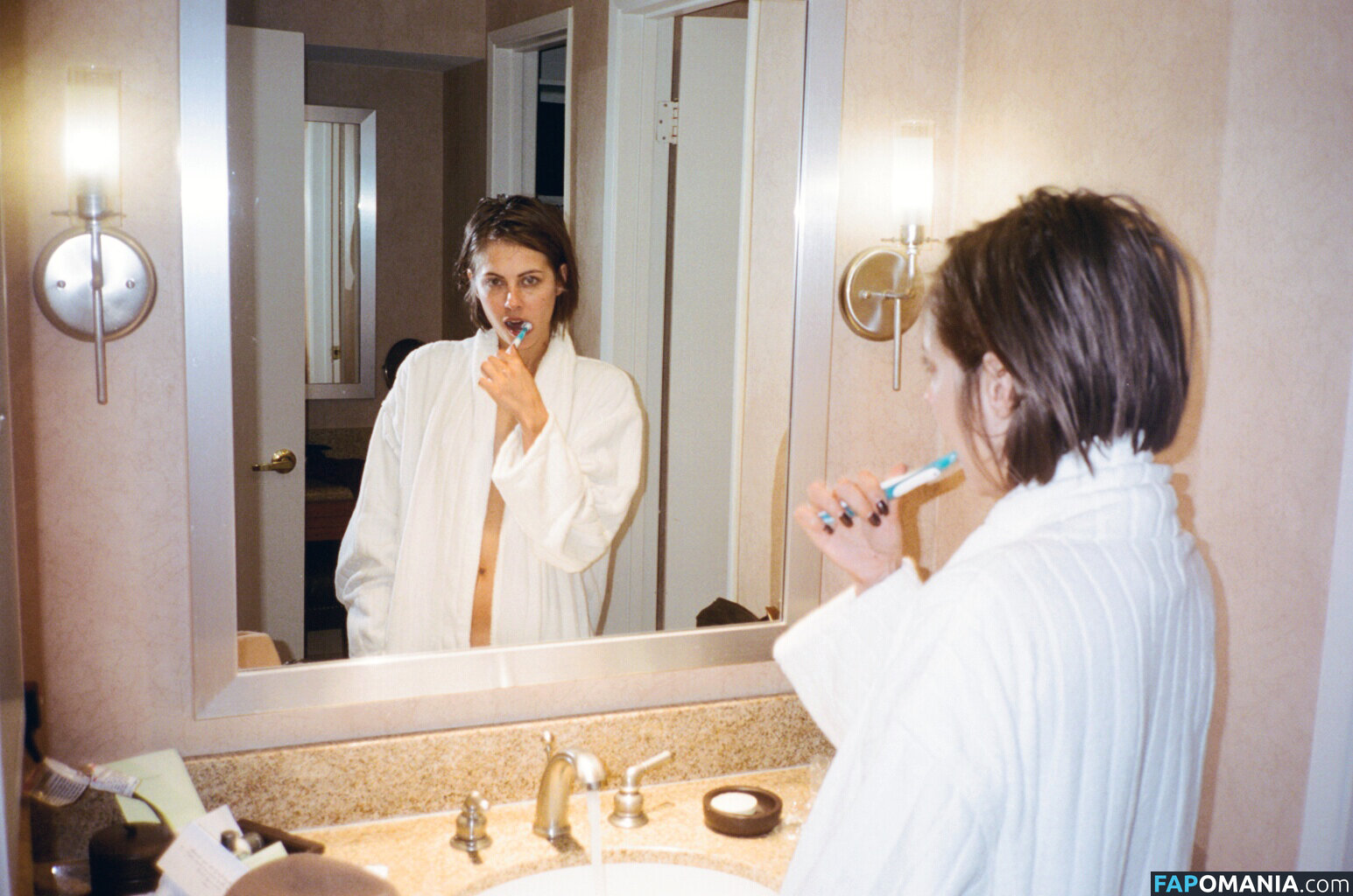 Willa Holland Nud Fotografie scursă #5