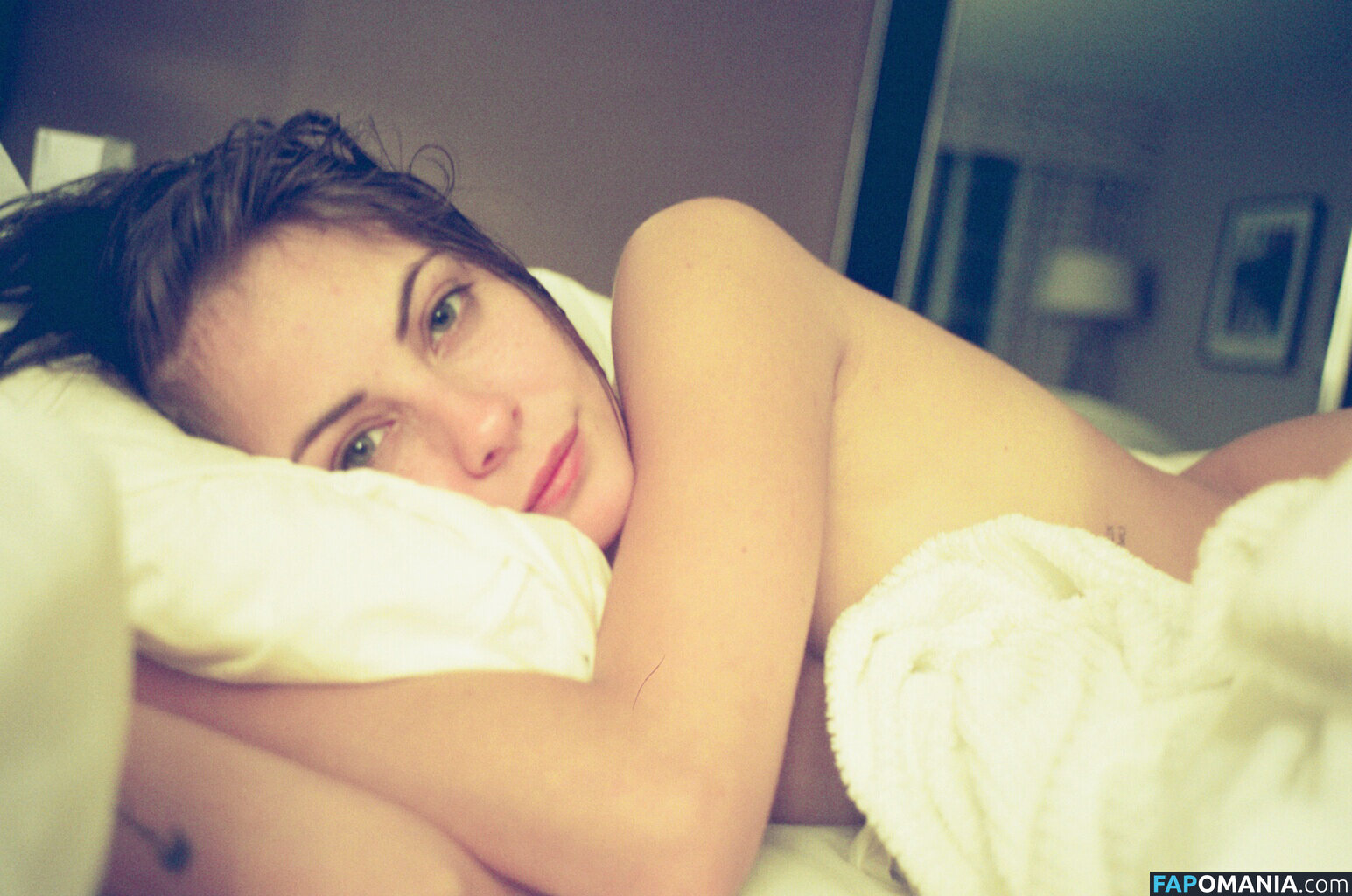 Willa Holland Nud Fotografie scursă #27