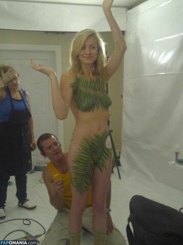 Yvonne Strahovski Nud Fotografie scursă #25