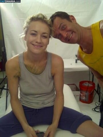 Yvonne Strahovski Nud Fotografie scursă #27