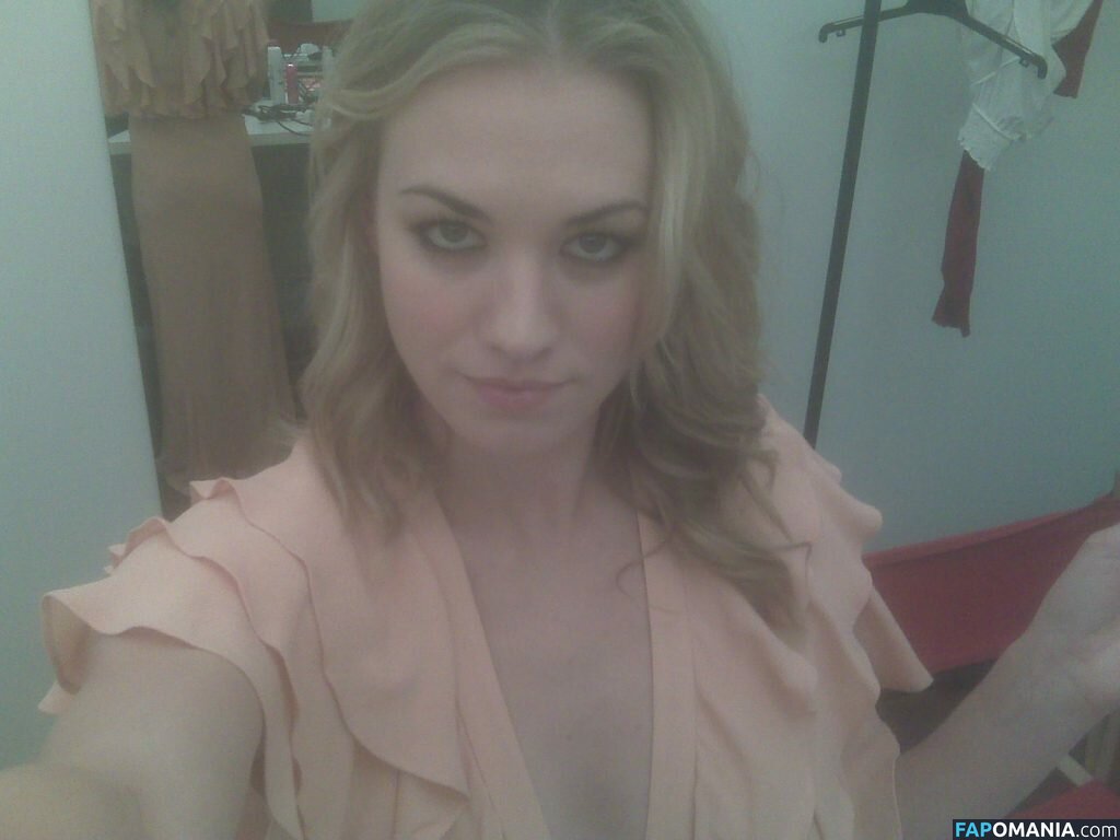 Yvonne Strahovski Nud Fotografie scursă #35