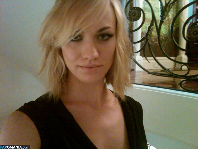 Yvonne Strahovski Nud Fotografie scursă #40