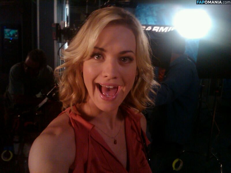 Yvonne Strahovski Nud Fotografie scursă #47