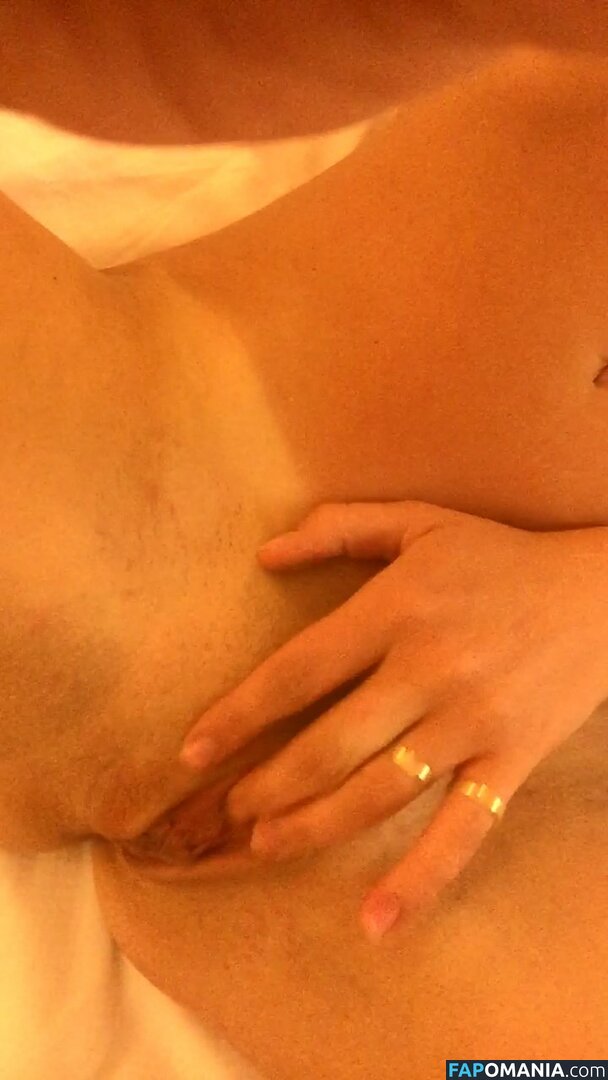 Zizi Strallen Nud Fotografie scursă #66