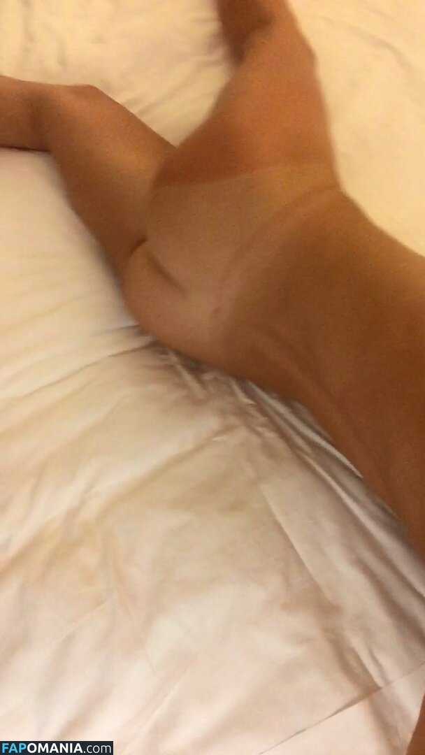 Zizi Strallen Nud Fotografie scursă #126