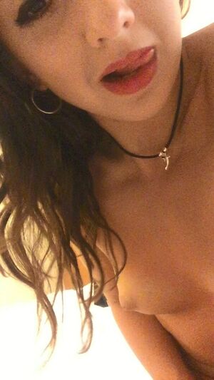 Zizi Strallen