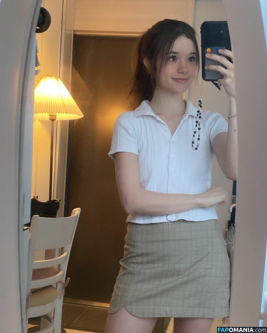  / A_Bit_Rebecca / A_Little_Rebecca Nud OnlyFans  Fotografie scursă #3