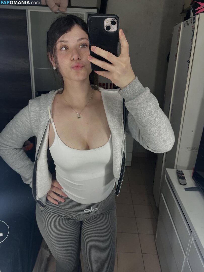 Abril Milagros / Abru / Abruuu / abrilmilagros2626 🇦🇷 / abruu0_0 / milagrossabriil Nud OnlyFans  Fotografie scursă #3