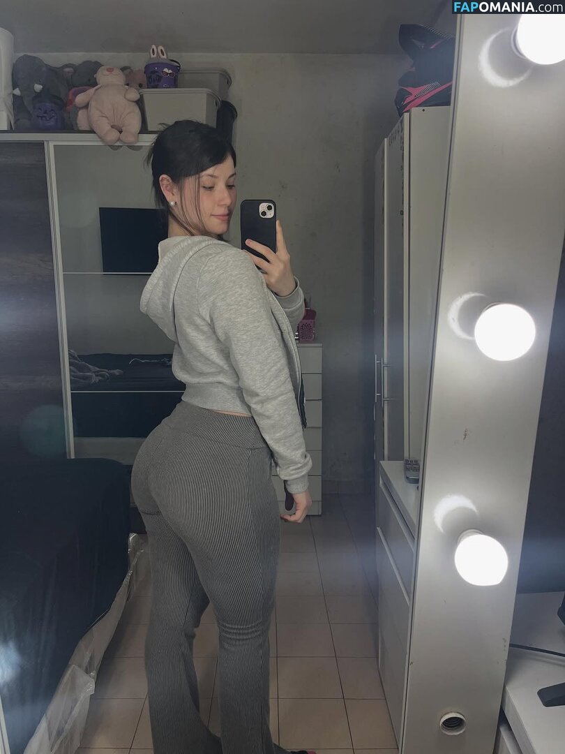 Abril Milagros / Abru / Abruuu / abrilmilagros2626 🇦🇷 / abruu0_0 / milagrossabriil Nud OnlyFans  Fotografie scursă #5