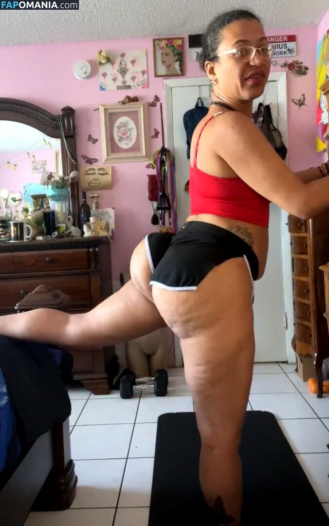 2xthesunshineinc / Afiya Sunshine / AfiyaSunshine / https: / queenafiyasunshine Nud OnlyFans  Fotografie scursă #12