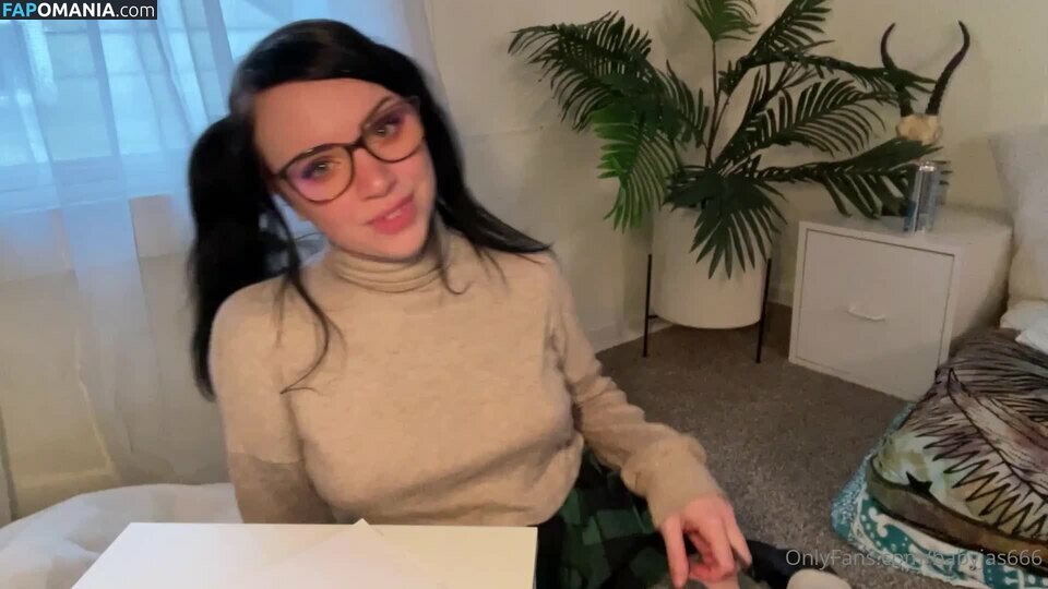 Ahptik / babyjas666 / babyjascb / girlfriends.girlfriend Nud OnlyFans  Fotografie scursă #108