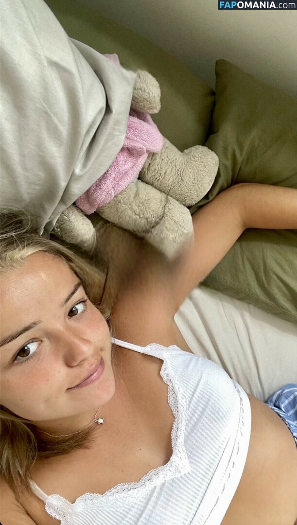 Ailish Morrison / ailish_morrison / cayshiamorrison Nud OnlyFans  Fotografie scursă #320