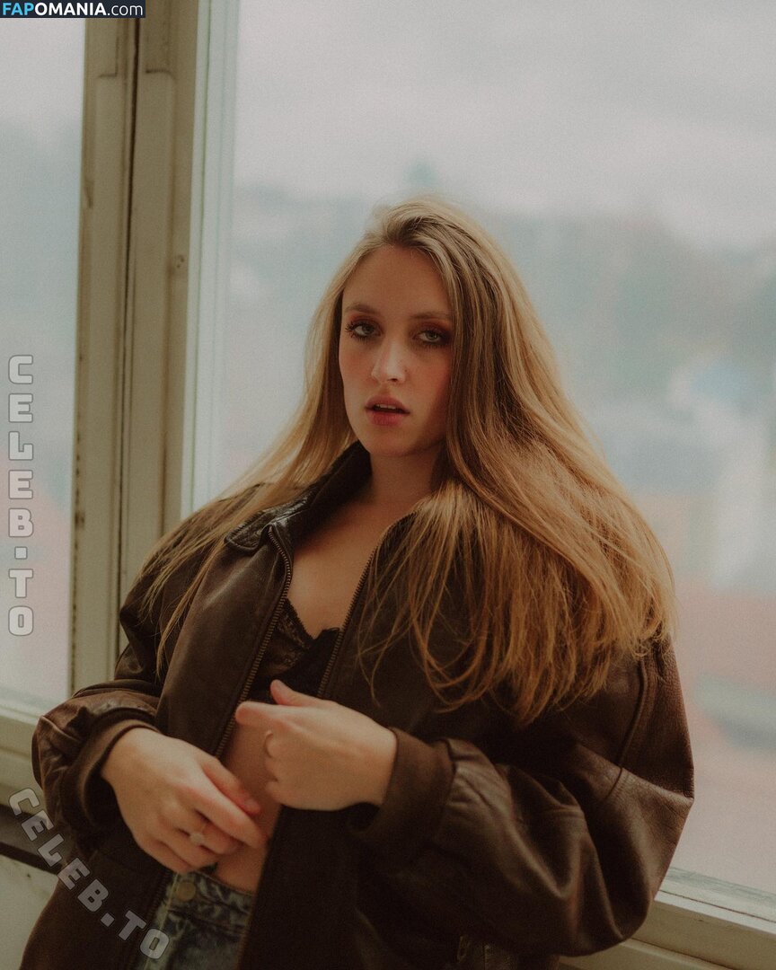 Aimée Pienschke / aimee_pienschke Nud OnlyFans  Fotografie scursă #11