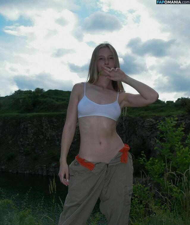 Alena Barhalenko / iam.alenyshka Nud OnlyFans  Fotografie scursă #10