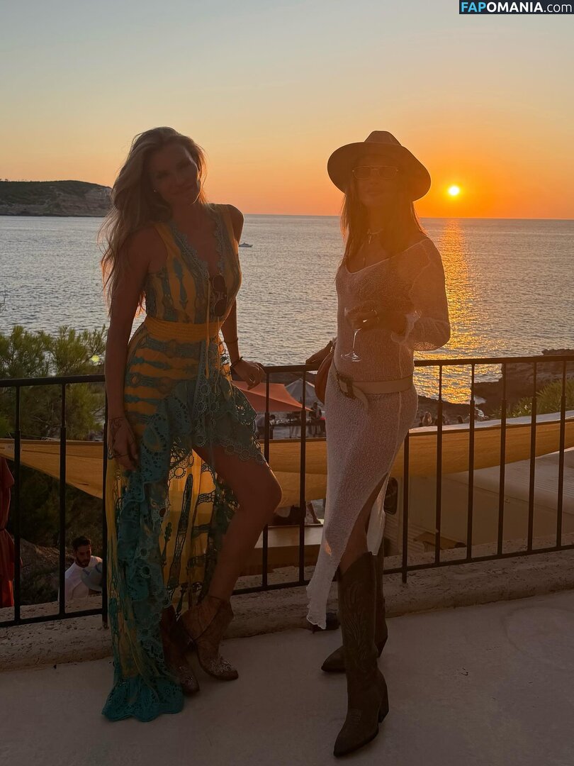 Alessandra / Alessandra Ambrosio / aleambrosio / alelovesanja / alessandraambrosio / https: Nud OnlyFans  Fotografie scursă #1526