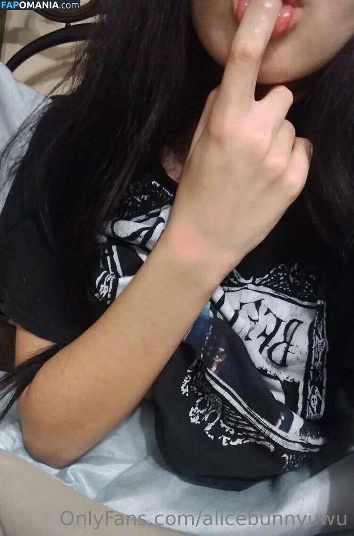 alicebluwu / alicebunnyuwu Nud OnlyFans  Fotografie scursă #6