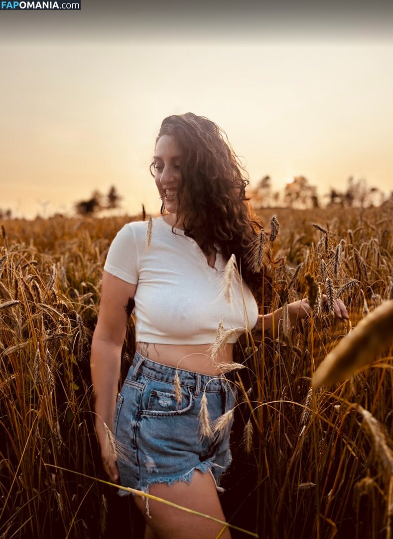 aliimp_mixed_media / aliimperiale Nud OnlyFans  Fotografie scursă #1