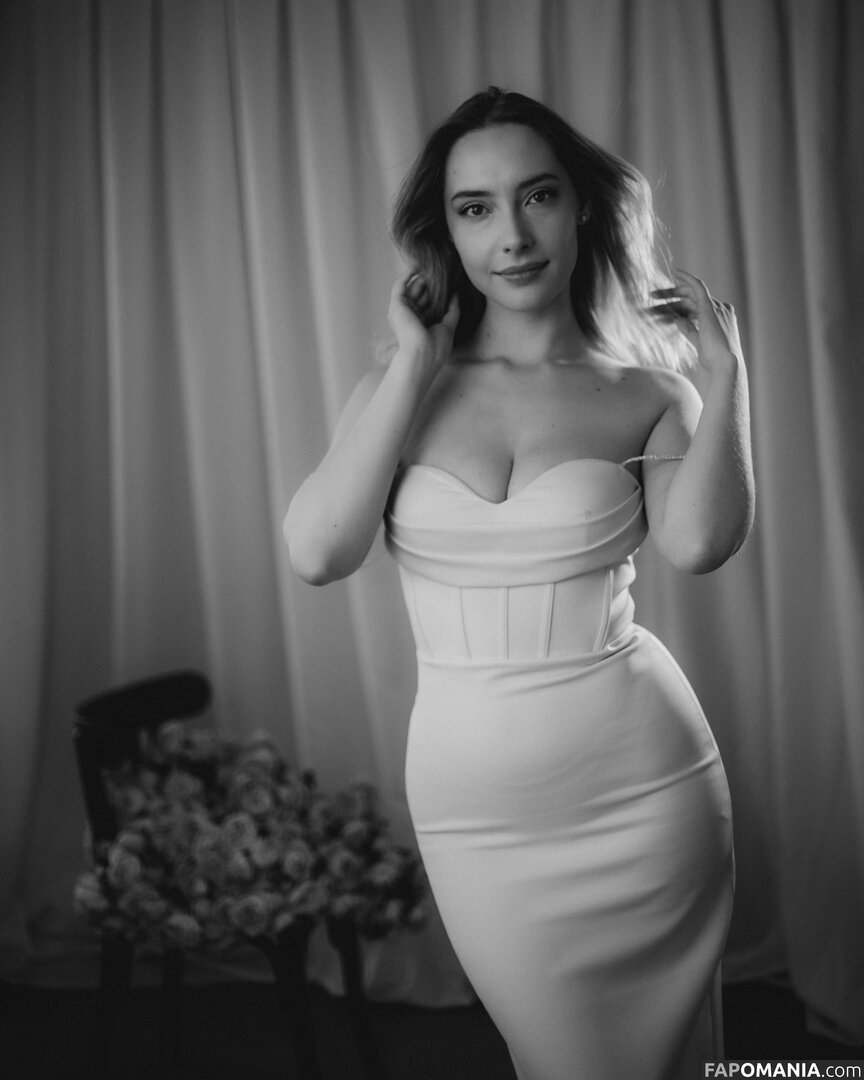 Alissa Strekozova / alissaofficial_ Nud OnlyFans  Fotografie scursă #6