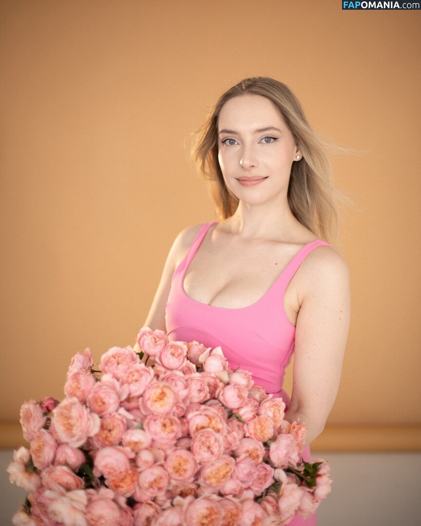 Alissa Strekozova / alissaofficial_ Nud OnlyFans  Fotografie scursă #8