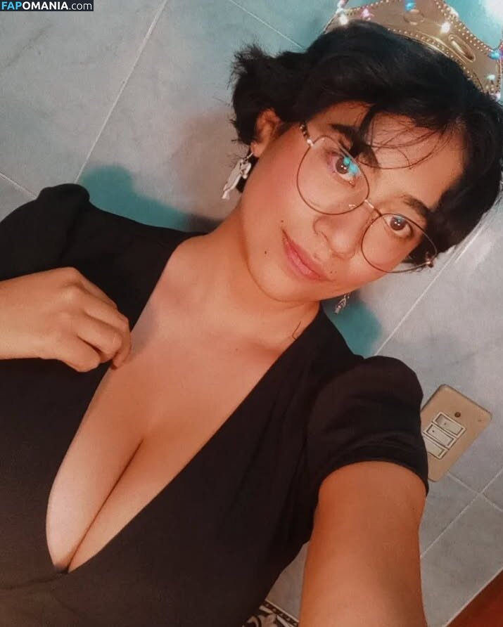 Allisauria / https: Nud OnlyFans  Fotografie scursă #2