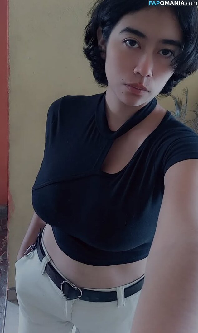 Allisauria / https: Nud OnlyFans  Fotografie scursă #9