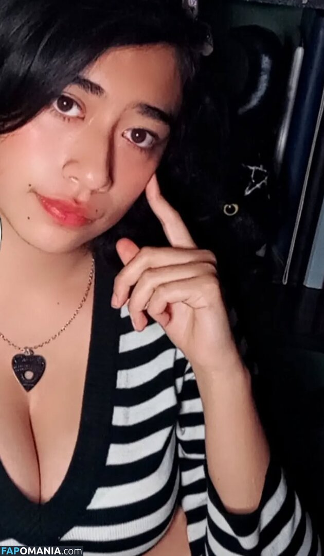 Allisauria / https: Nud OnlyFans  Fotografie scursă #18