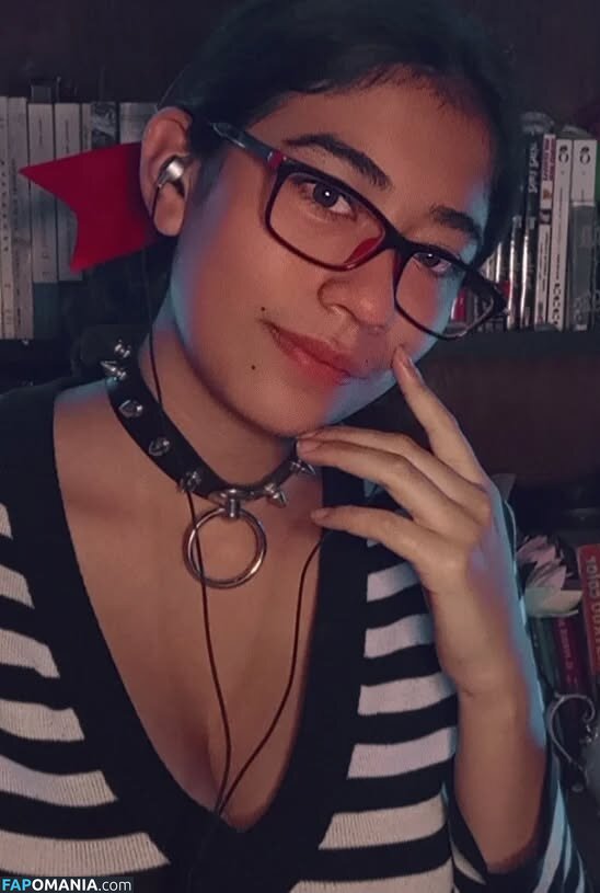 Allisauria / https: Nud OnlyFans  Fotografie scursă #20