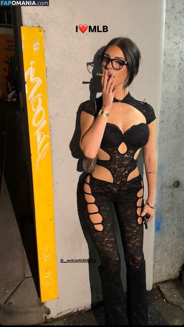 alliyah / biggirlwithglasses / himynameisalliyah / user Nud OnlyFans  Fotografie scursă #1