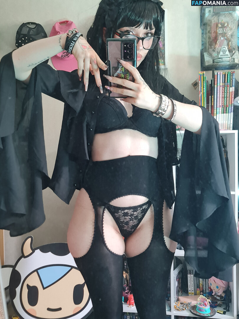 +:｡.ruby ʚ ♡ ɞ ⋆ ✧.｡ / allmyheartbear / myarykerx / usakumyawhore / usakyumawhore Nud OnlyFans  Fotografie scursă #19