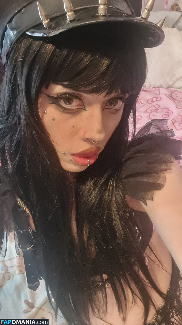 +:｡.ruby ʚ ♡ ɞ ⋆ ✧.｡ / allmyheartbear / myarykerx / usakumyawhore / usakyumawhore Nud OnlyFans  Fotografie scursă #25
