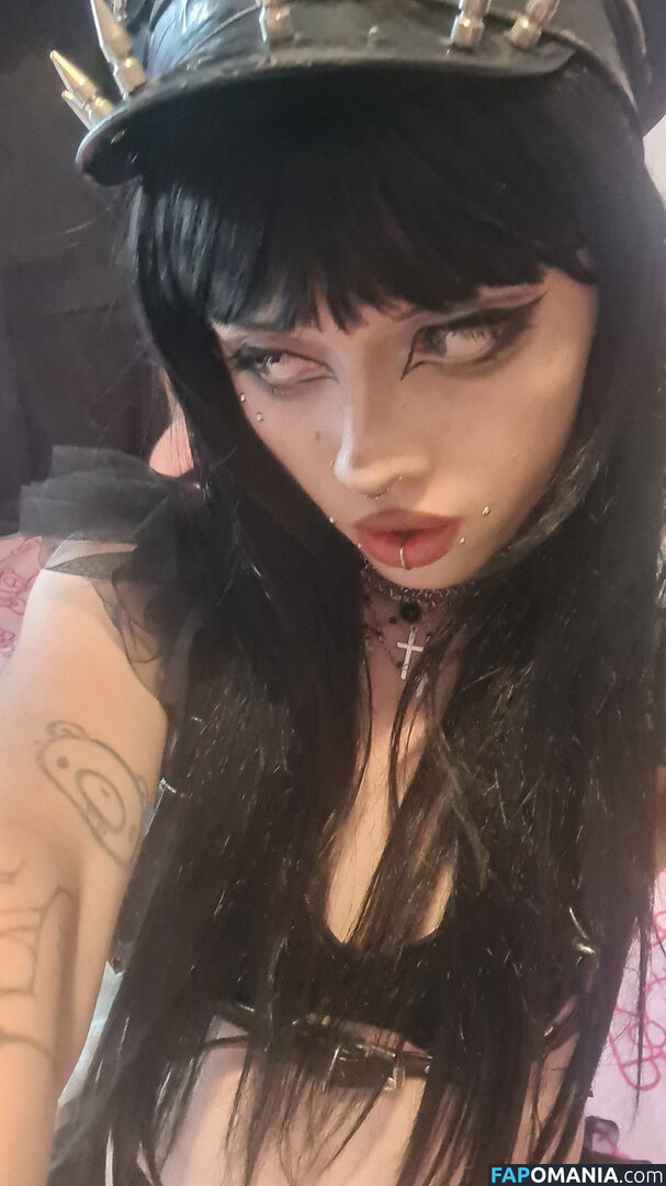 +:｡.ruby ʚ ♡ ɞ ⋆ ✧.｡ / allmyheartbear / myarykerx / usakumyawhore / usakyumawhore Nud OnlyFans  Fotografie scursă #27
