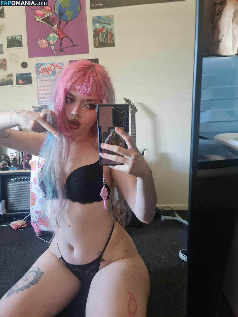 +:｡.ruby ʚ ♡ ɞ ⋆ ✧.｡ / allmyheartbear / myarykerx / usakumyawhore / usakyumawhore Nud OnlyFans  Fotografie scursă #30