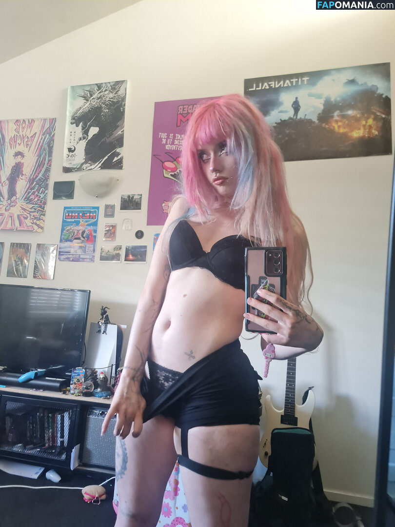 +:｡.ruby ʚ ♡ ɞ ⋆ ✧.｡ / allmyheartbear / myarykerx / usakumyawhore / usakyumawhore Nud OnlyFans  Fotografie scursă #31