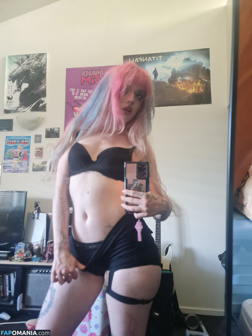 +:｡.ruby ʚ ♡ ɞ ⋆ ✧.｡ / allmyheartbear / myarykerx / usakumyawhore / usakyumawhore Nud OnlyFans  Fotografie scursă #35