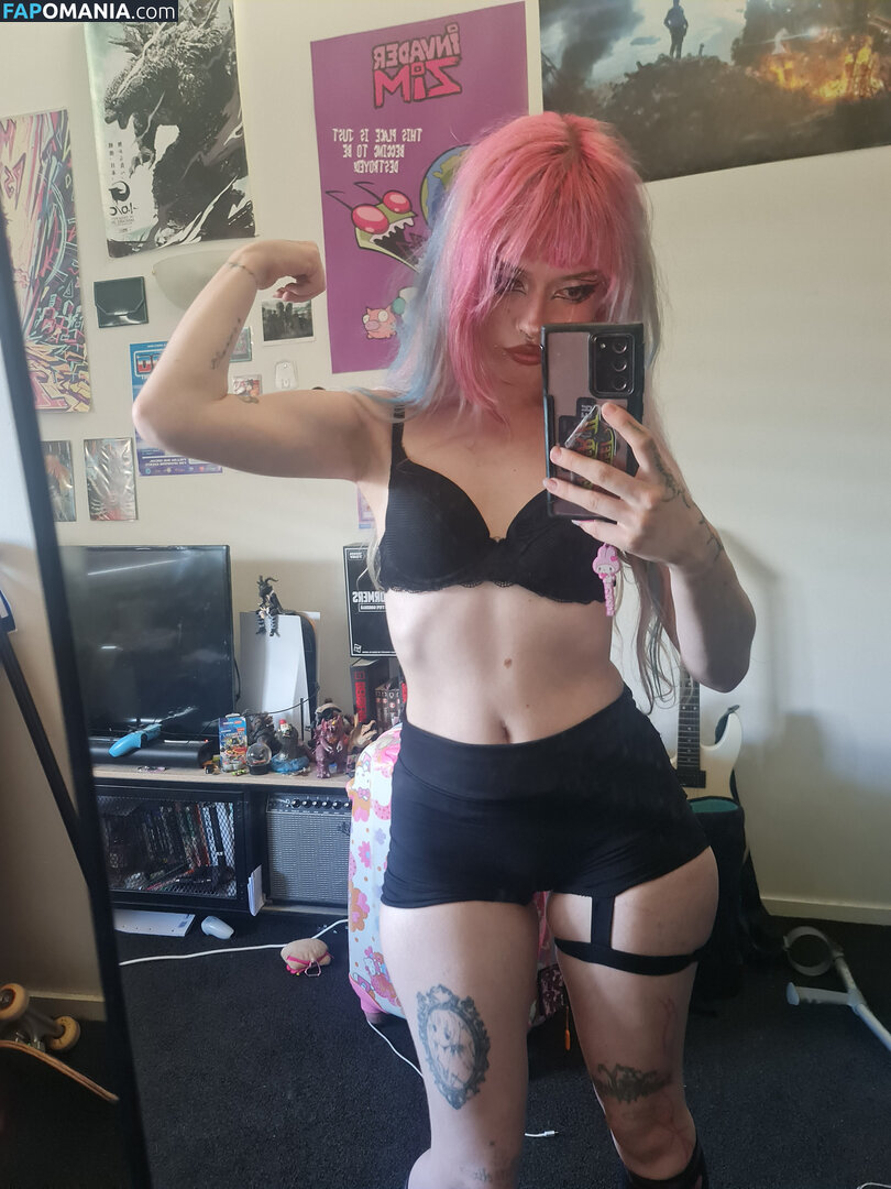 +:｡.ruby ʚ ♡ ɞ ⋆ ✧.｡ / allmyheartbear / myarykerx / usakumyawhore / usakyumawhore Nud OnlyFans  Fotografie scursă #38