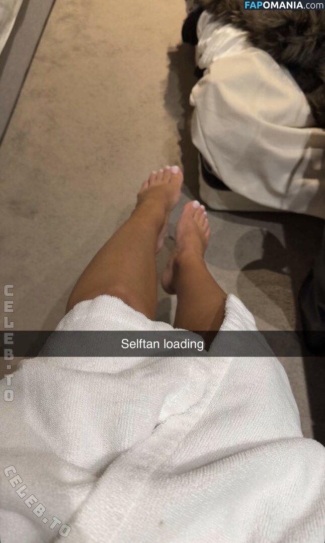 Almira Azemi / almira.azz / almirra.az Nud OnlyFans  Fotografie scursă #2