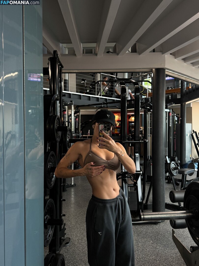 Alohalaia / alohalaia_ / thealohatrainer Nud OnlyFans  Fotografie scursă #18