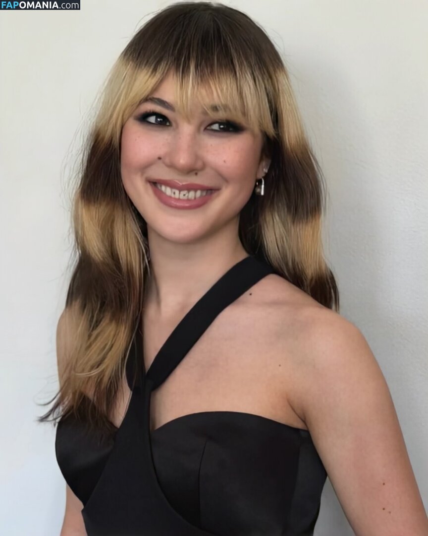 Alysa Liu / AlysaLiu / alysaxliu / https: Nud OnlyFans  Fotografie scursă #24