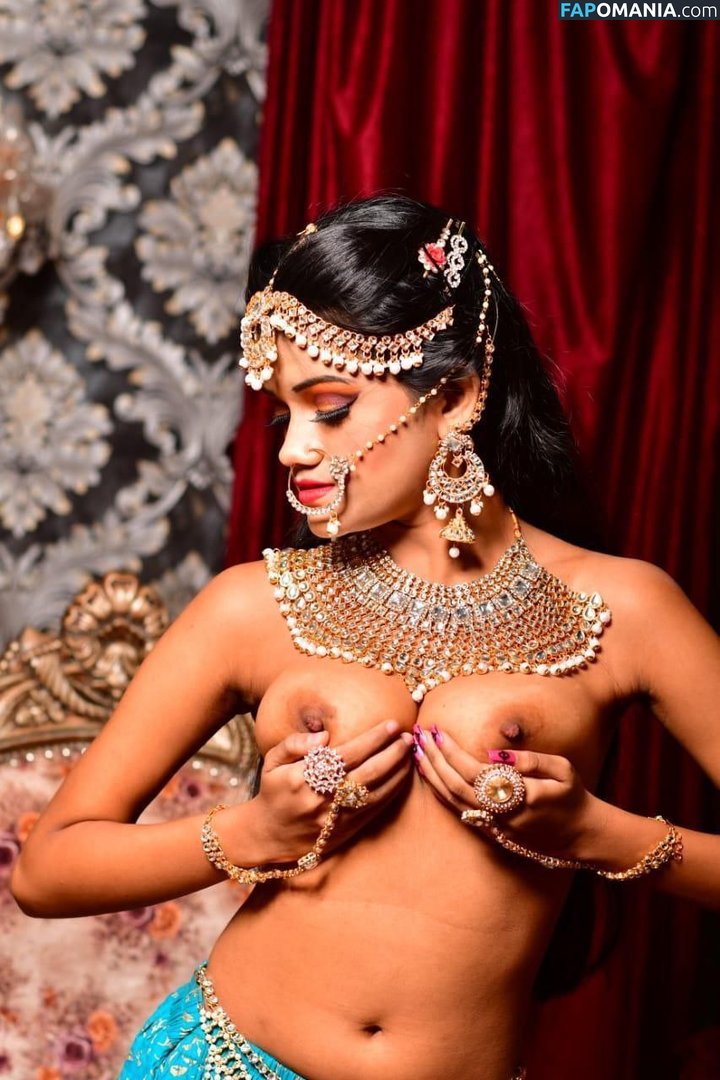 Amaira Roy / Rose Roy / rose_mary_official2023 Nud OnlyFans  Fotografie scursă #14