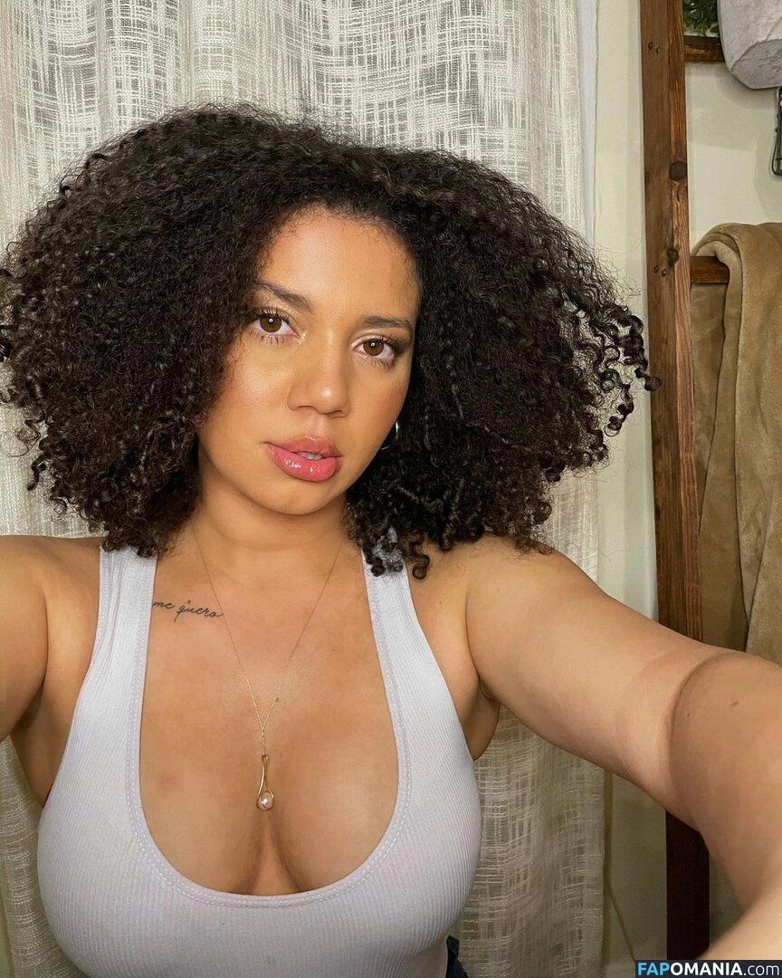 Amanda Carvalinda Nud OnlyFans  Fotografie scursă #5