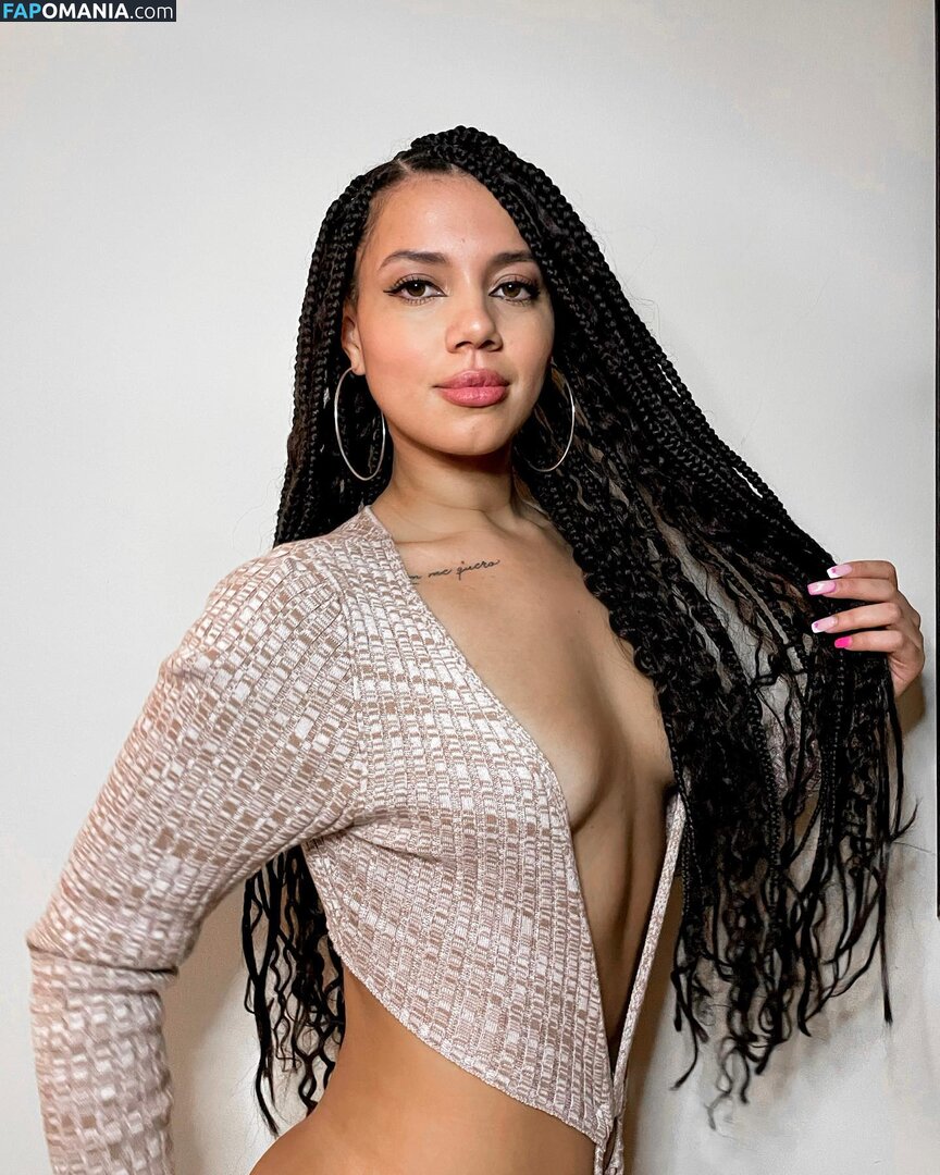 Amanda Carvalinda Nud OnlyFans  Fotografie scursă #7