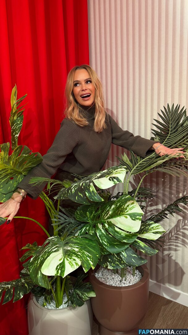 Amanda Holden / noholdenback Nud OnlyFans  Fotografie scursă #1899
